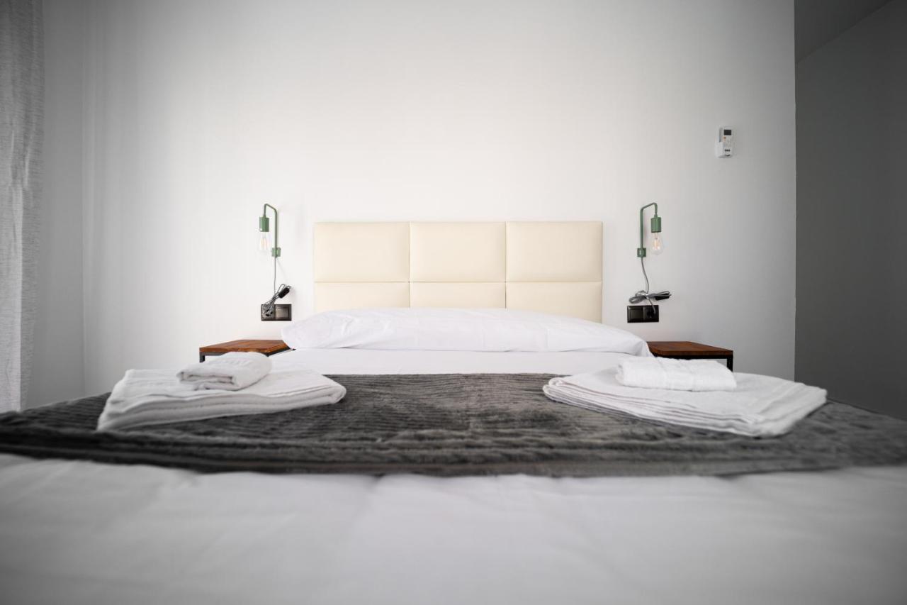 Apartamentos La Encarnacion 龙达 外观 照片